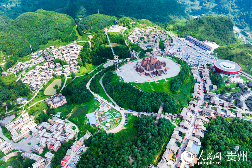 航拍六盘水野玉海国家级旅游度假区。人民网记者 涂敏摄